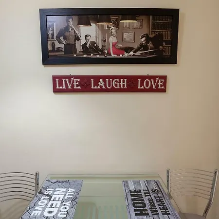 アパート Renovated And Cool Flat In Ideal Location アテネ