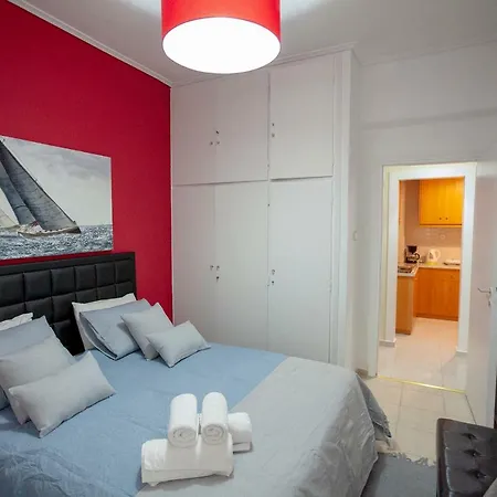 Renovated And Cool Flat In Ideal Location アパート
